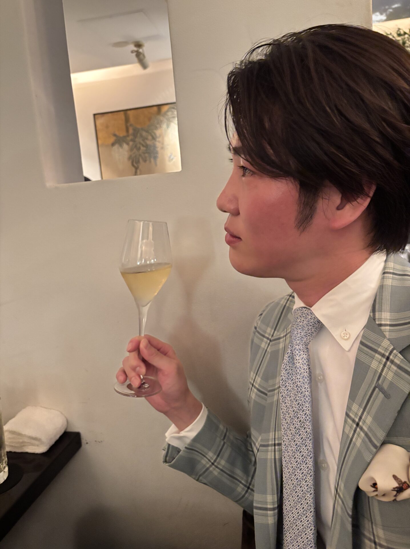 顔が赤色の鉢嶺